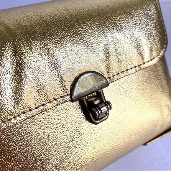 Vintage Gold Trunk Box Bag 60’s Mini Purse - Picture 8 of 13
